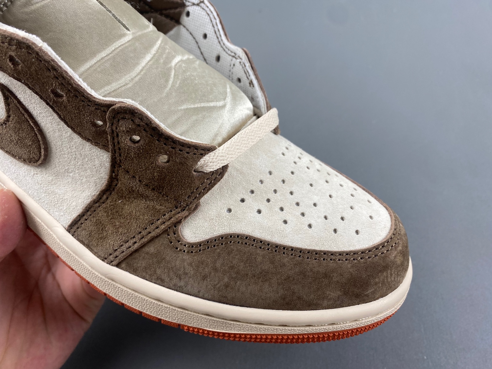 Air Jordan 1 High OG “Dusted Clay” FQ2941-200