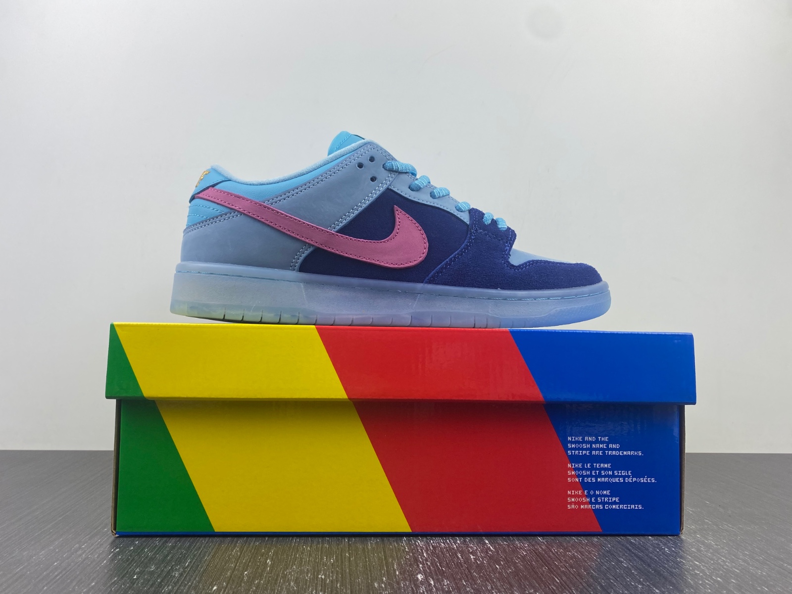 Run The Jewels x Nike SB Dunk Low DO9404-400