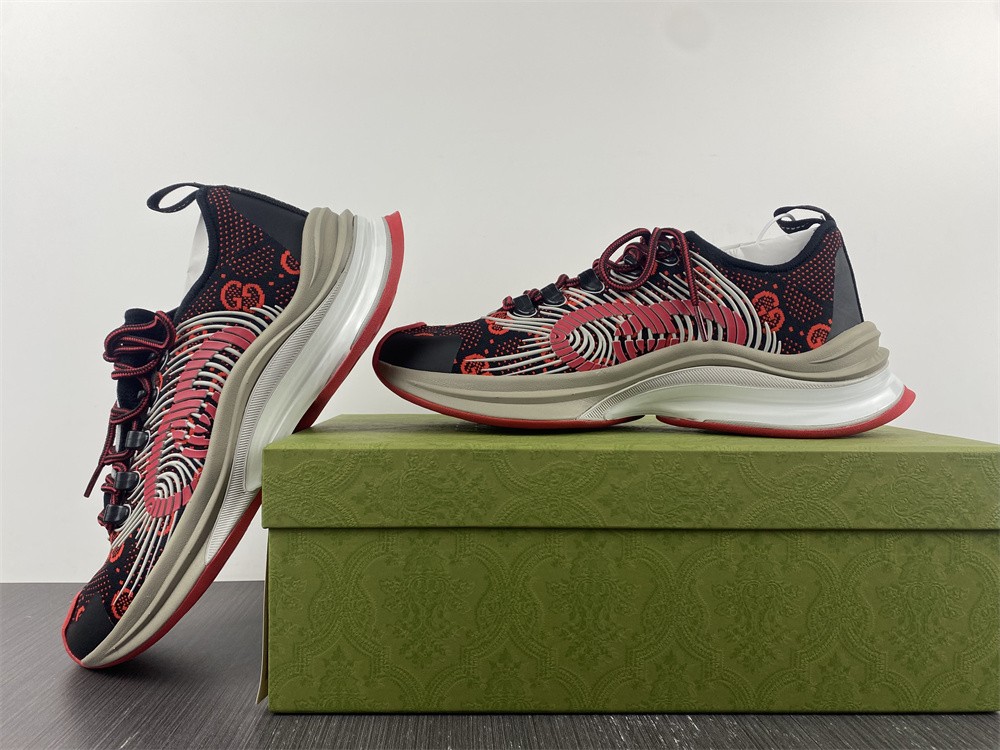 GUCCI Run Sneaker