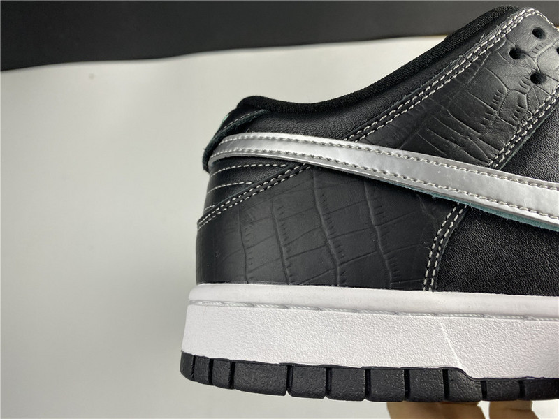 Nike SB Dunk Low Diamond Supply Co Black Diamond BV1310-001