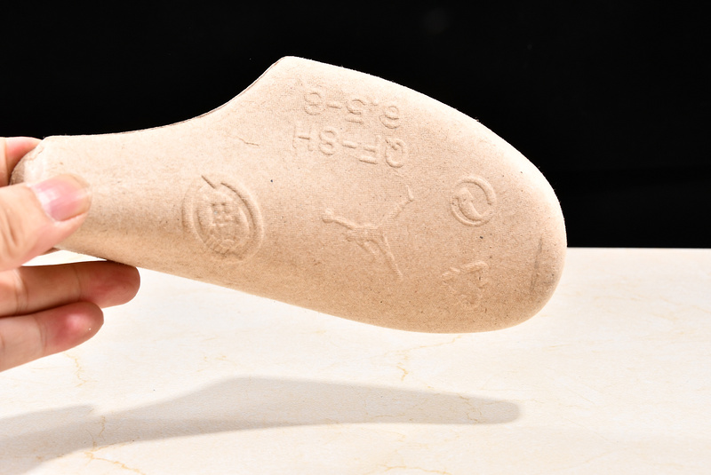 Air Jordan 4 Retro "Travis Scott - Cactus Jack" - 308497 406