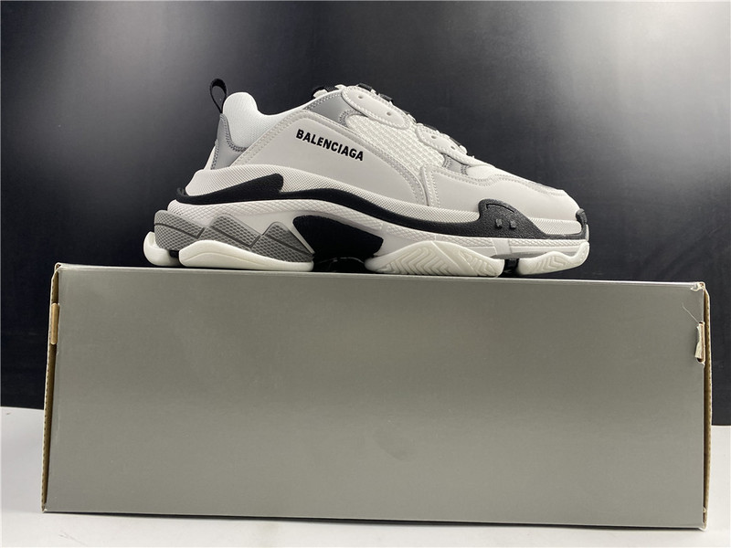 Balenciaga TRIPLE S TRAINER