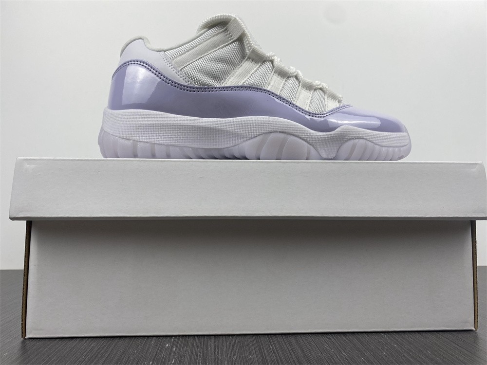 Air Jordan 11 Retro Low Pure Violet AH 7860-101
