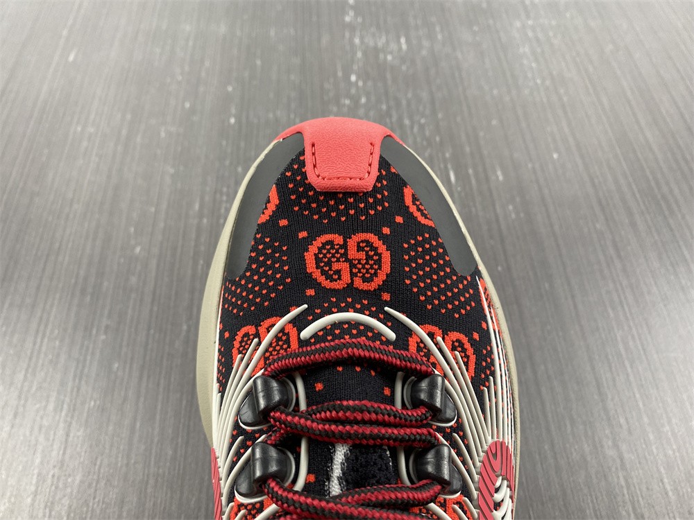 GUCCI Run Sneaker