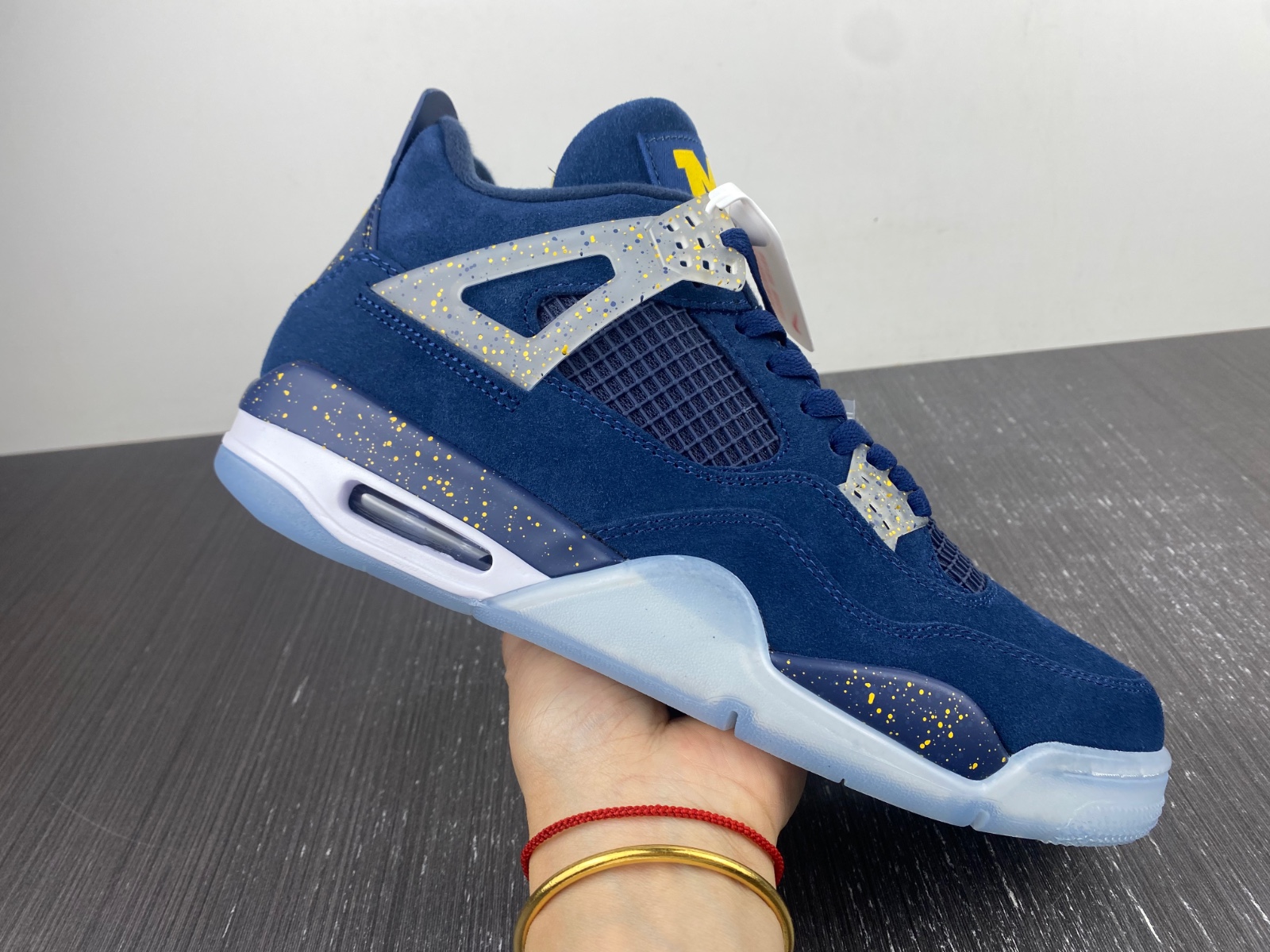 Air Jordan 4 Retro