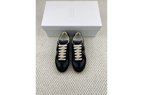 Maison M0rgiela Trainer (GATs)