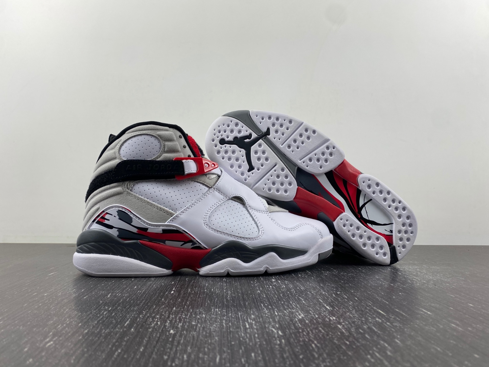 Air Jordan 8 Retro 