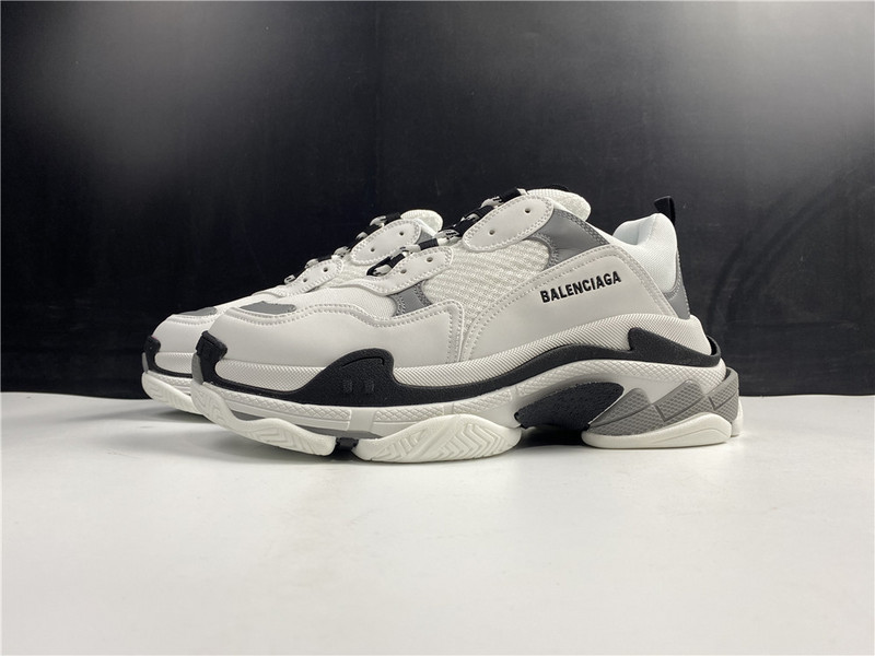Balenciaga TRIPLE S TRAINER