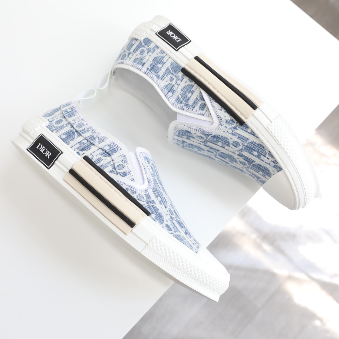 DIOR B23 SNEAKER