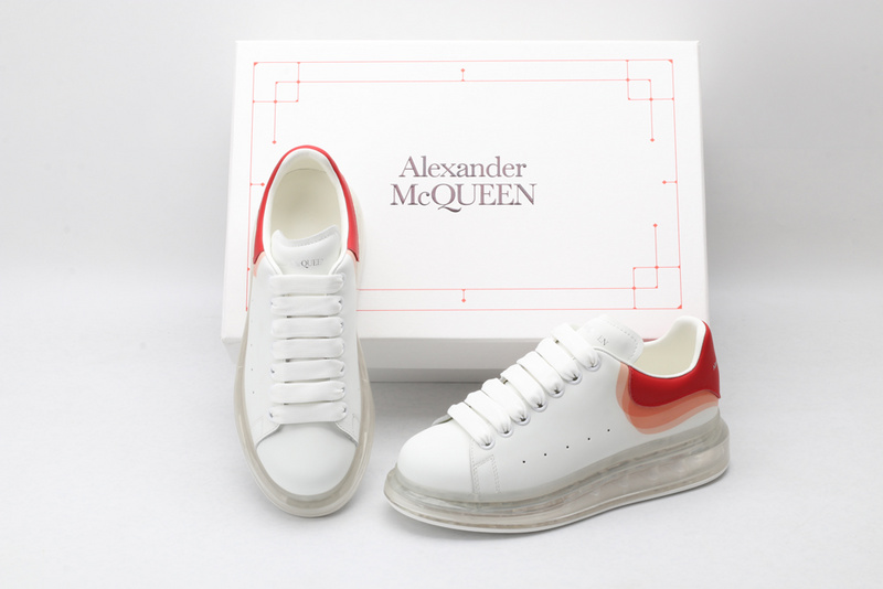 MCQUEEN OVERSIZED SNEAKER