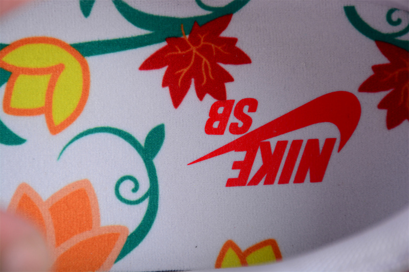 Nike SB Dunk Low N7 Sail University Red FD6951-700