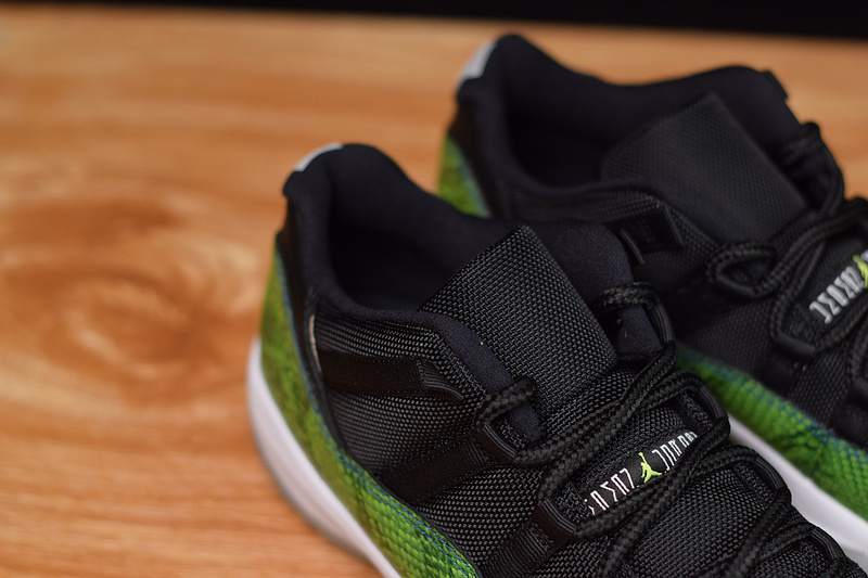 Air Jordan 11 Retro Low 