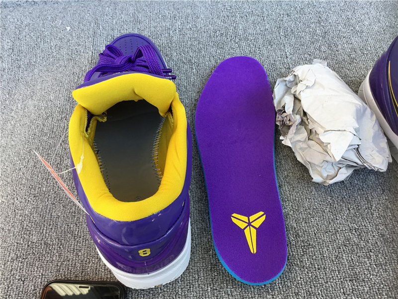 Undefeated x Kobe 4 Protro 