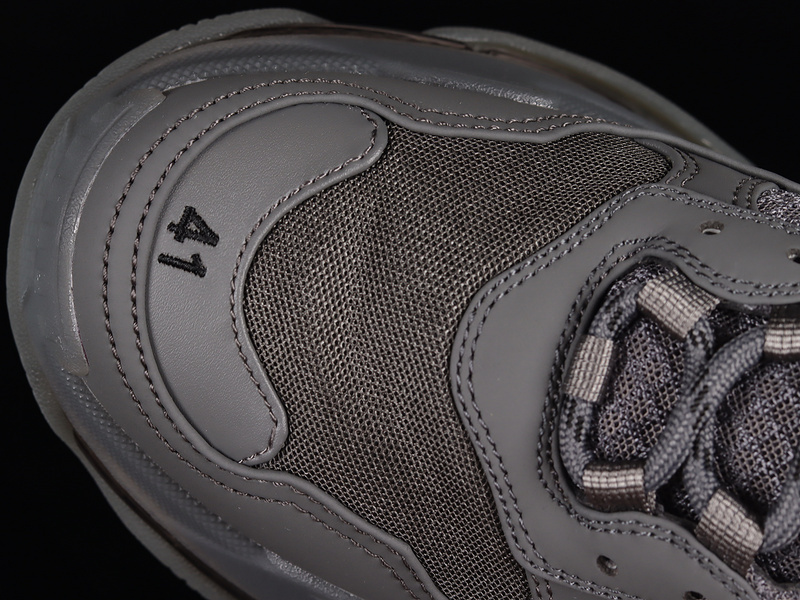 Balenciaga TRIPLE S TRAINER