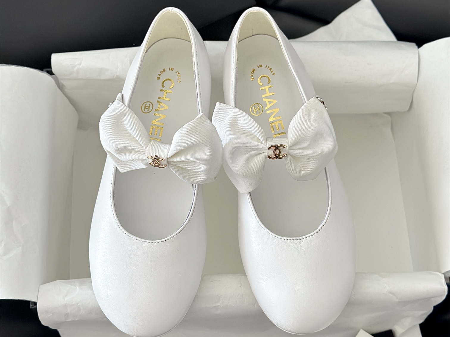 Chanel Mary Janes CH-6