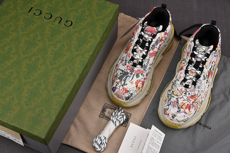 Balenciaga x GUCC1 TRIPLE S TRAINER