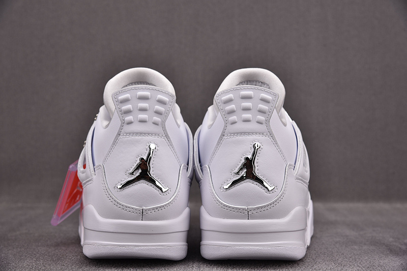 Air Jordan 4 Retro
