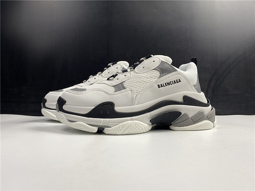 Balenciaga TRIPLE S TRAINER