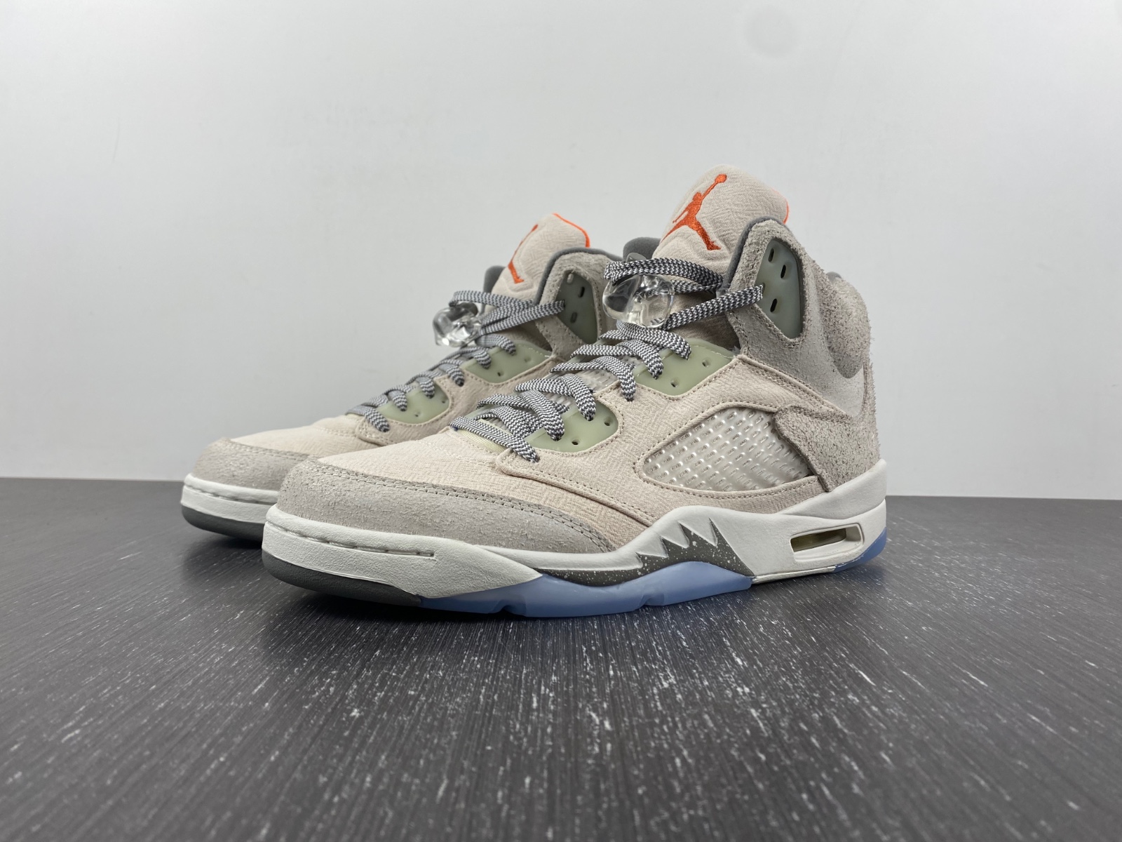 Air Jordan 5 Retro SE