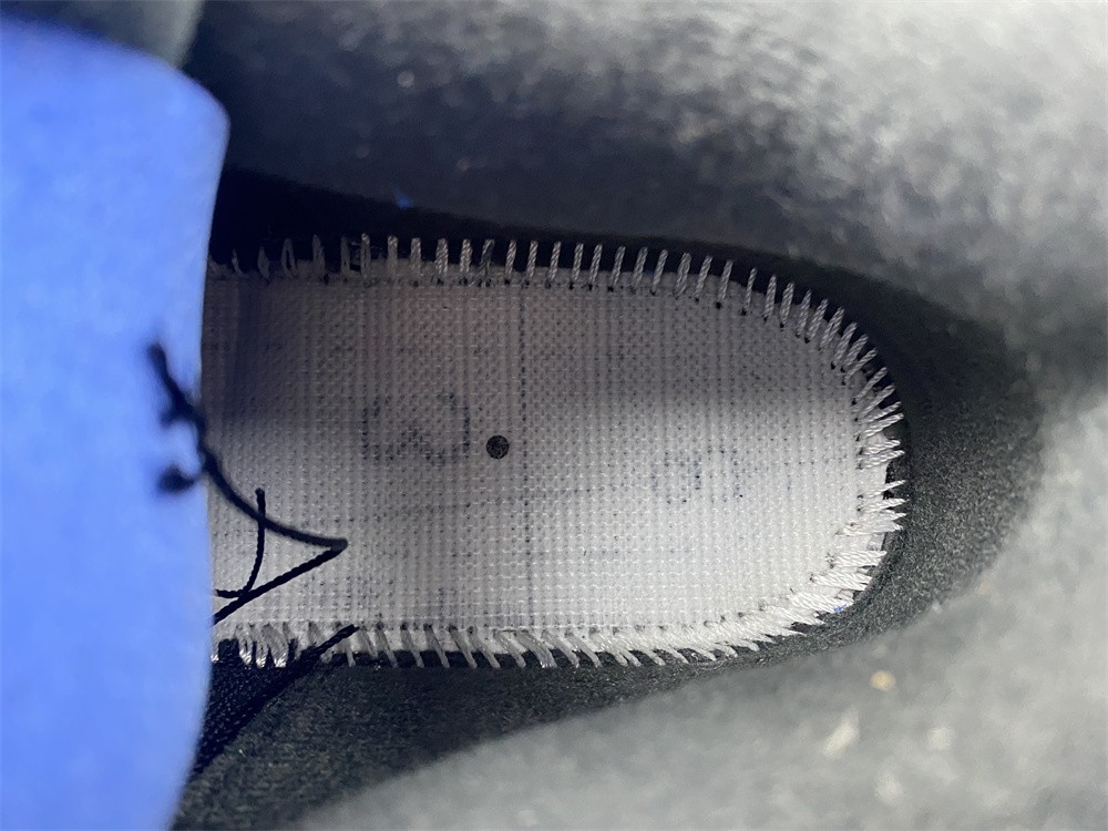 Air Jordan 4 Retro Black Game Royal CT8527-018