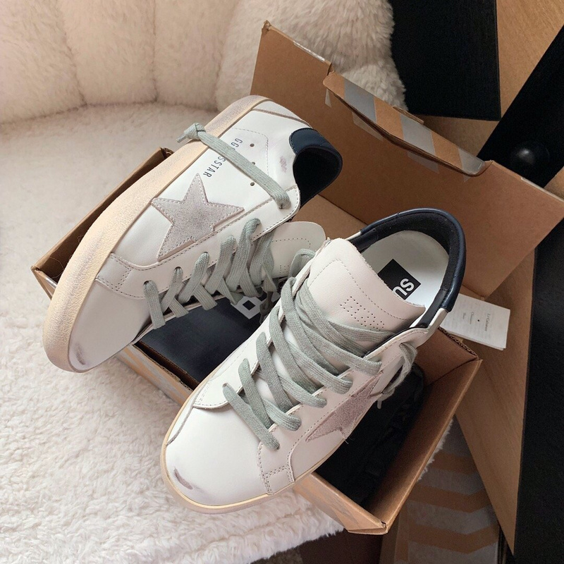 Golden Goose Sneaker