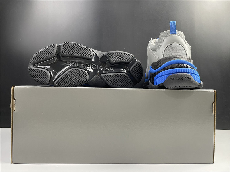 Balenciaga TRIPLE S TRAINER