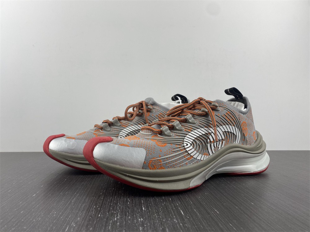 GUCCI Run Sneaker