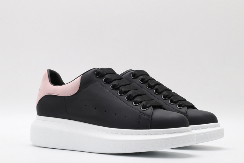 MCQUEEN OVERSIZED SNEAKER