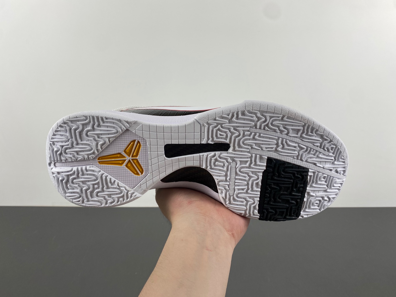 Nike Zoom Kobe 5 Protro Alternate Bruce Lee   CD4991-101