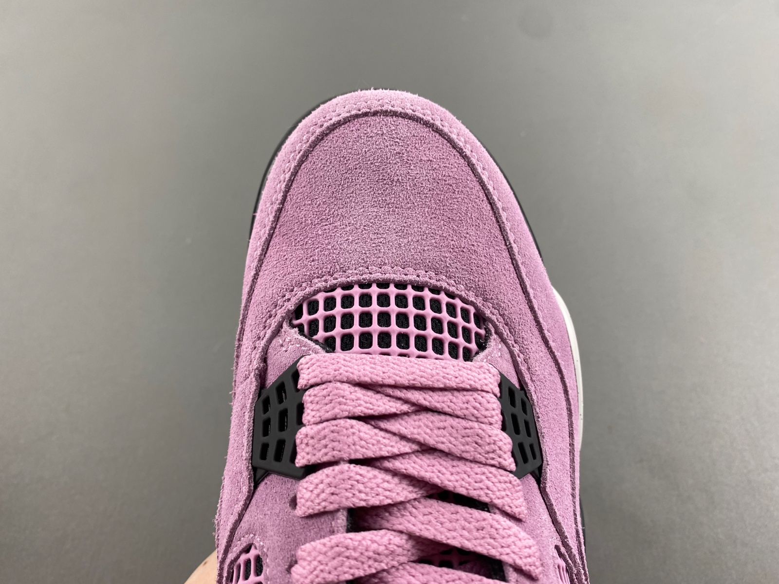 Air Jordan 4 WMNS “Orchid”    AQ9129-501