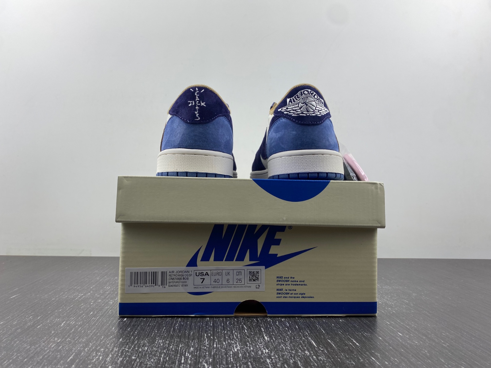 Travis Scott x Air Jordan 1 custom