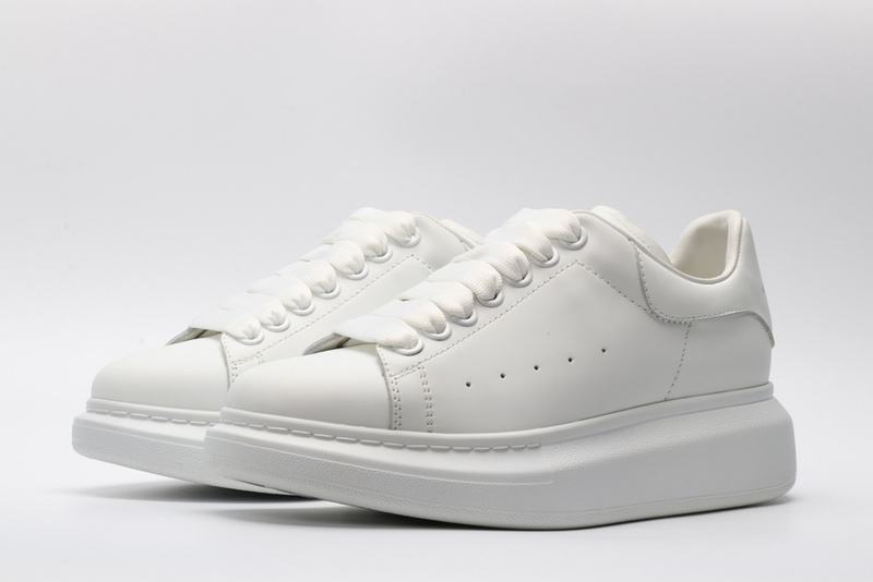 MCQUEEN OVERSIZED SNEAKER