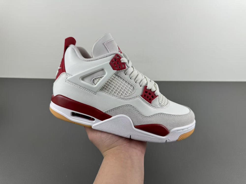 Nike SB x Air Jordan 4 Retro SP