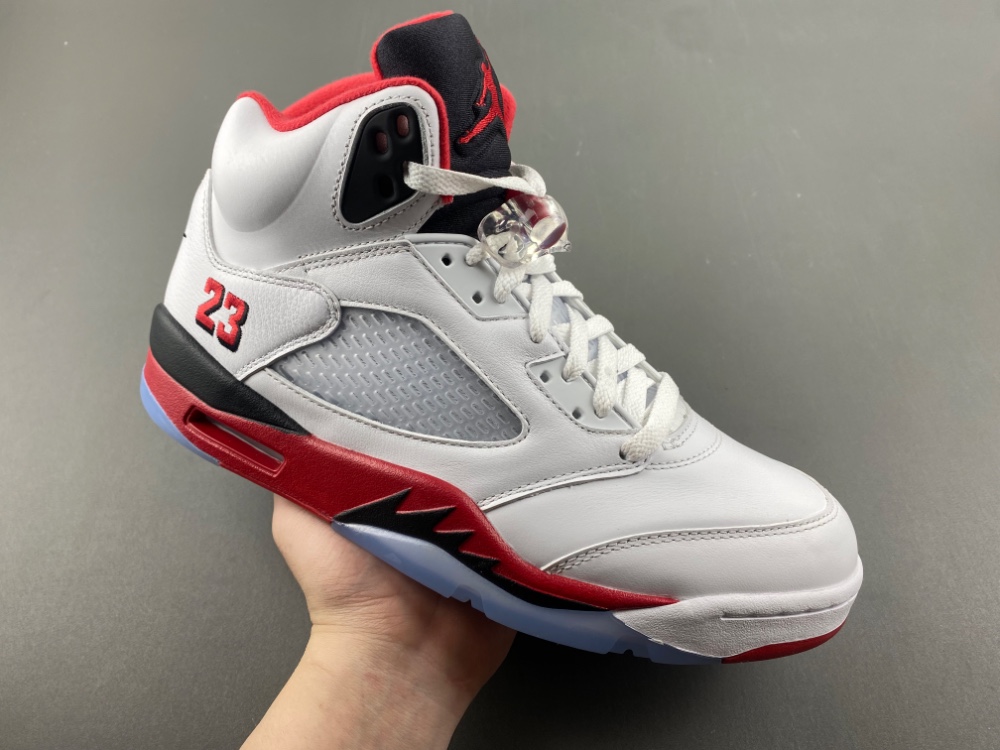 Air Jordan 5 “Fire Red Black Tongue”HQ7978-101