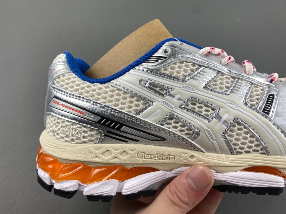ASICS GEL-KAYANO 1203A555-101