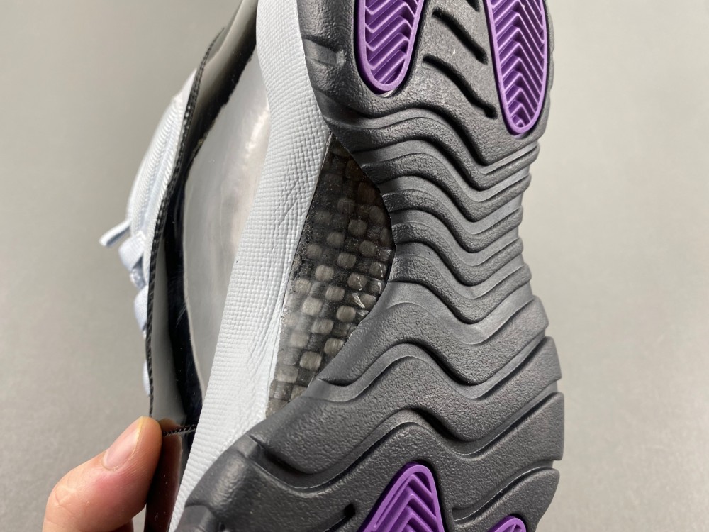 Air Jordan 11  CT8012-6005