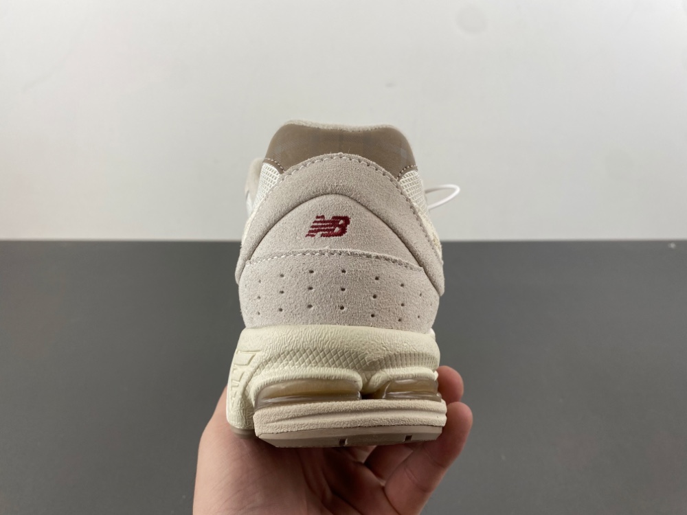 New Balance NB 2002 M2002RHX