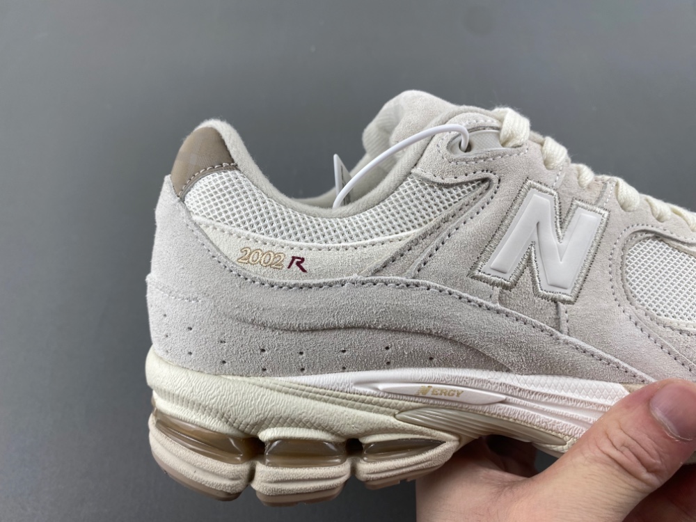 New Balance NB 2002 M2002RHX