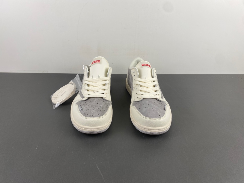 Travis Scott x Air Jordan 1 ” Reverse Mocha “ TS