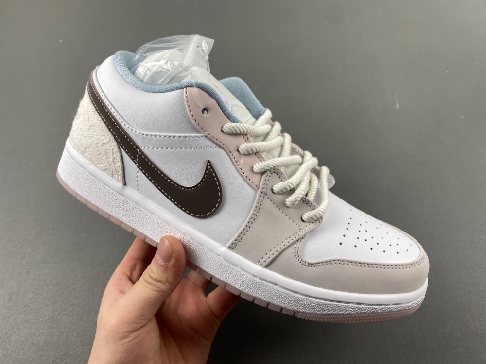 Air Jordan 1 Low