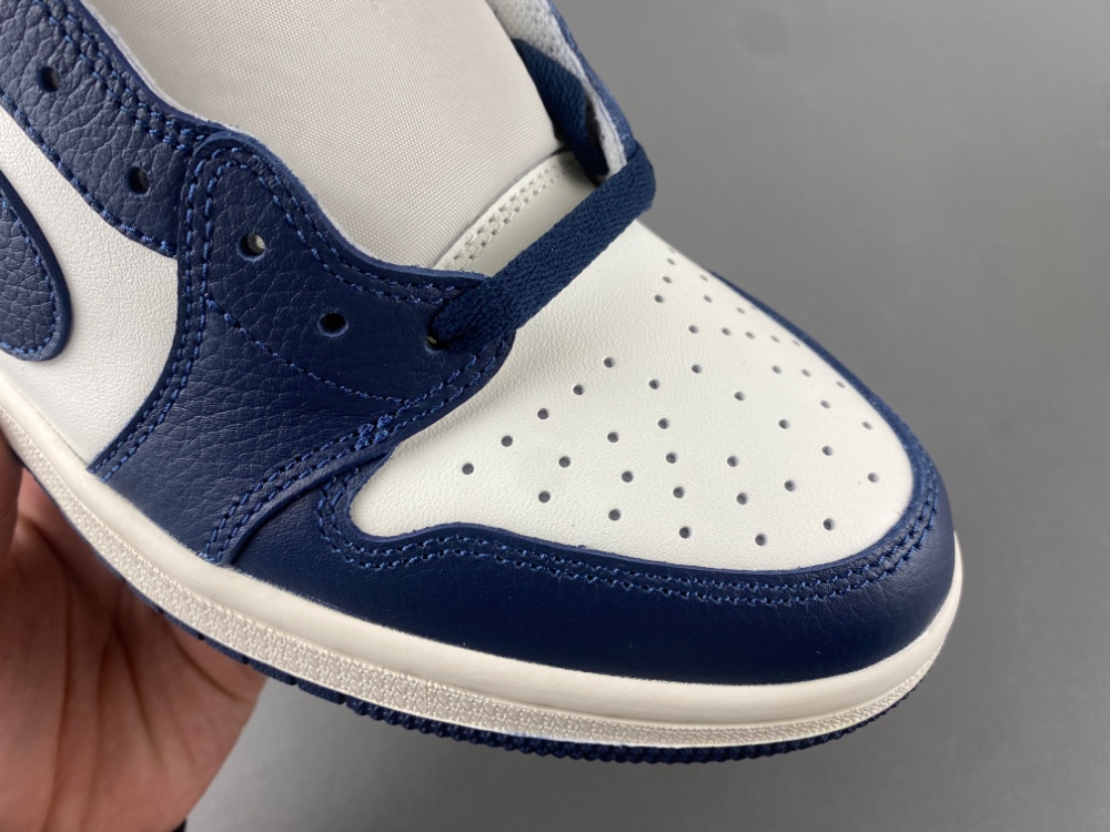 Air Jordan 1 Low R CZ0790-400