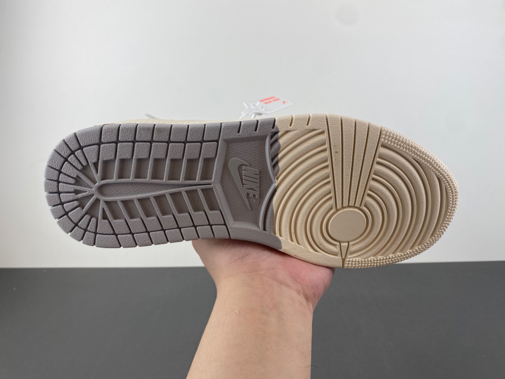 Travis Scott x Fragment Design x Jordan Air Jordan 1 Low OG SP