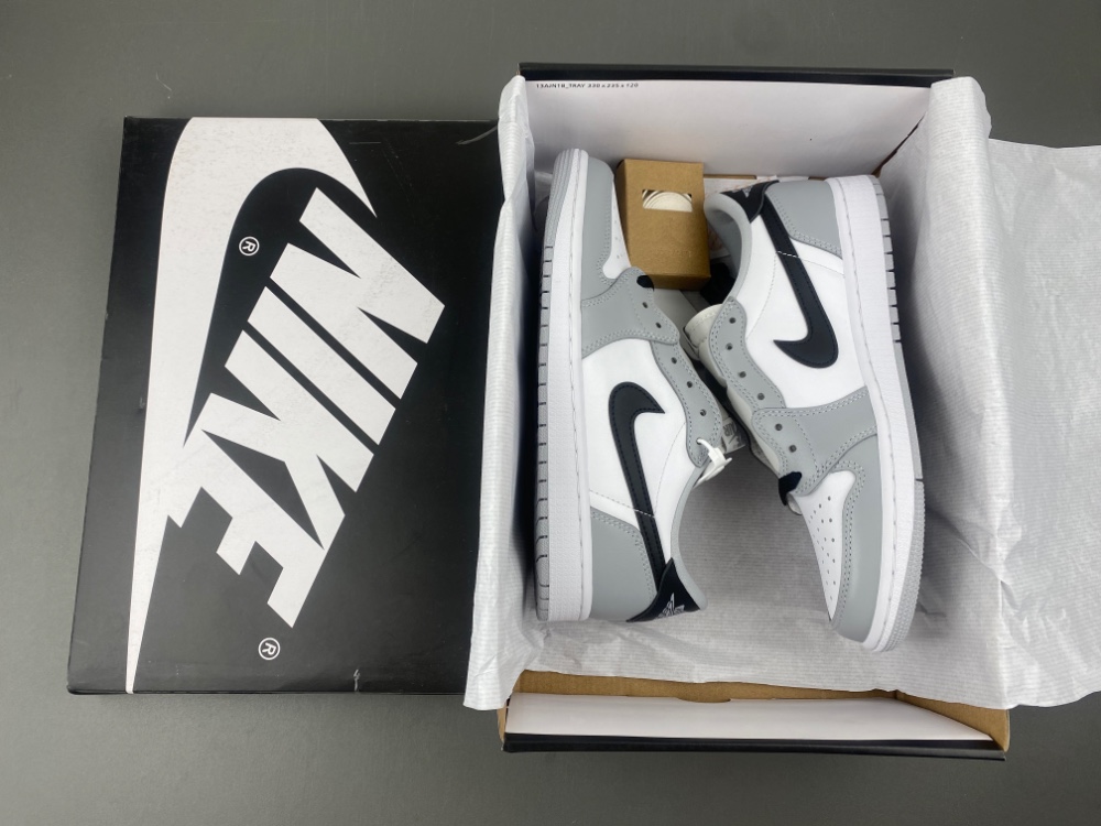Air Jordan 1 Low OG “Barons”