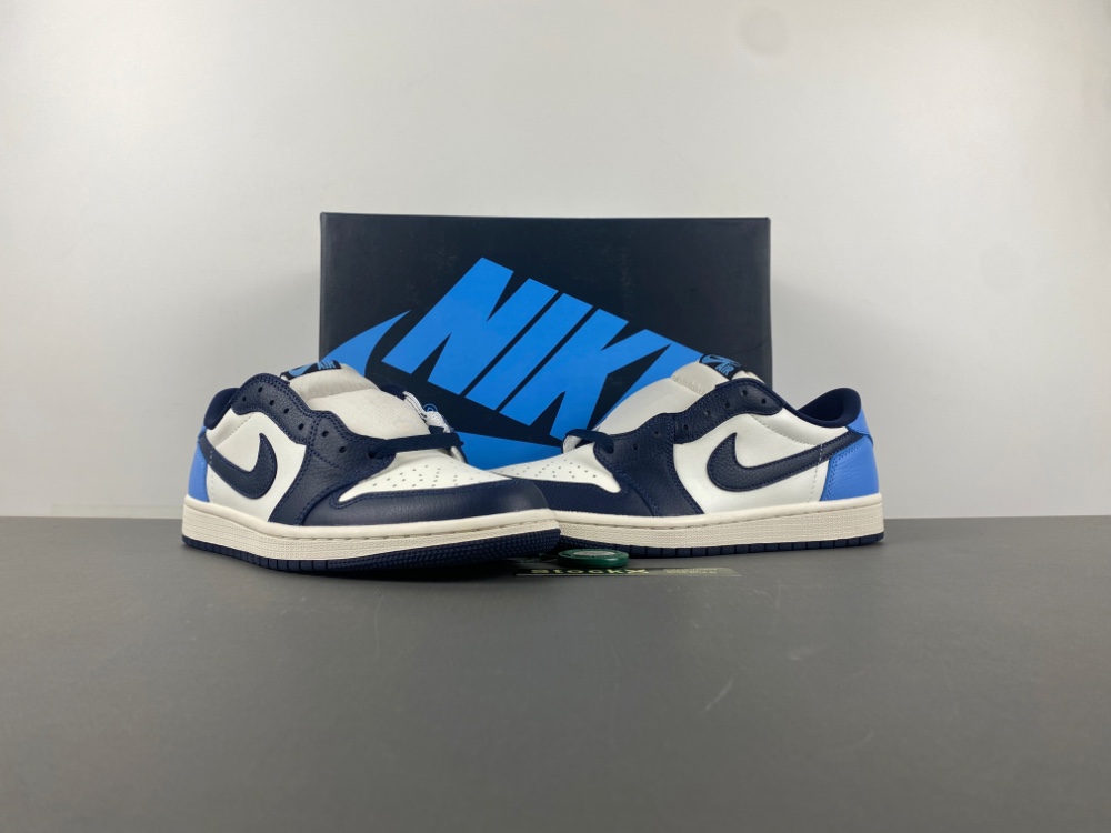 Air Jordan 1 Low R CZ0790-400