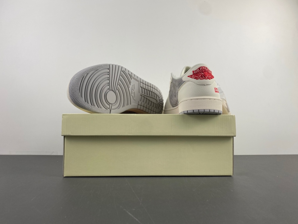 Travis Scott x Air Jordan 1 ” Reverse Mocha “ TS