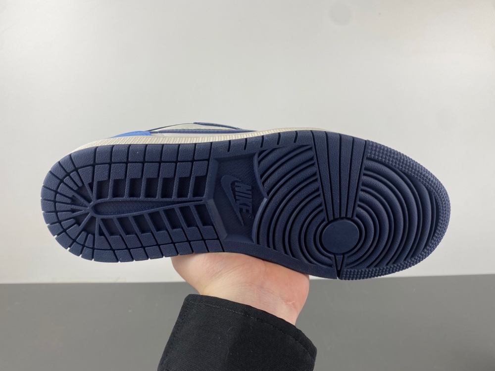 Air Jordan 1 Low R CZ0790-400