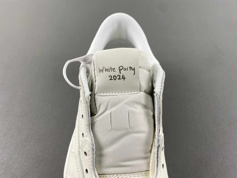 Travis Scott x Air Jordan 1 Low