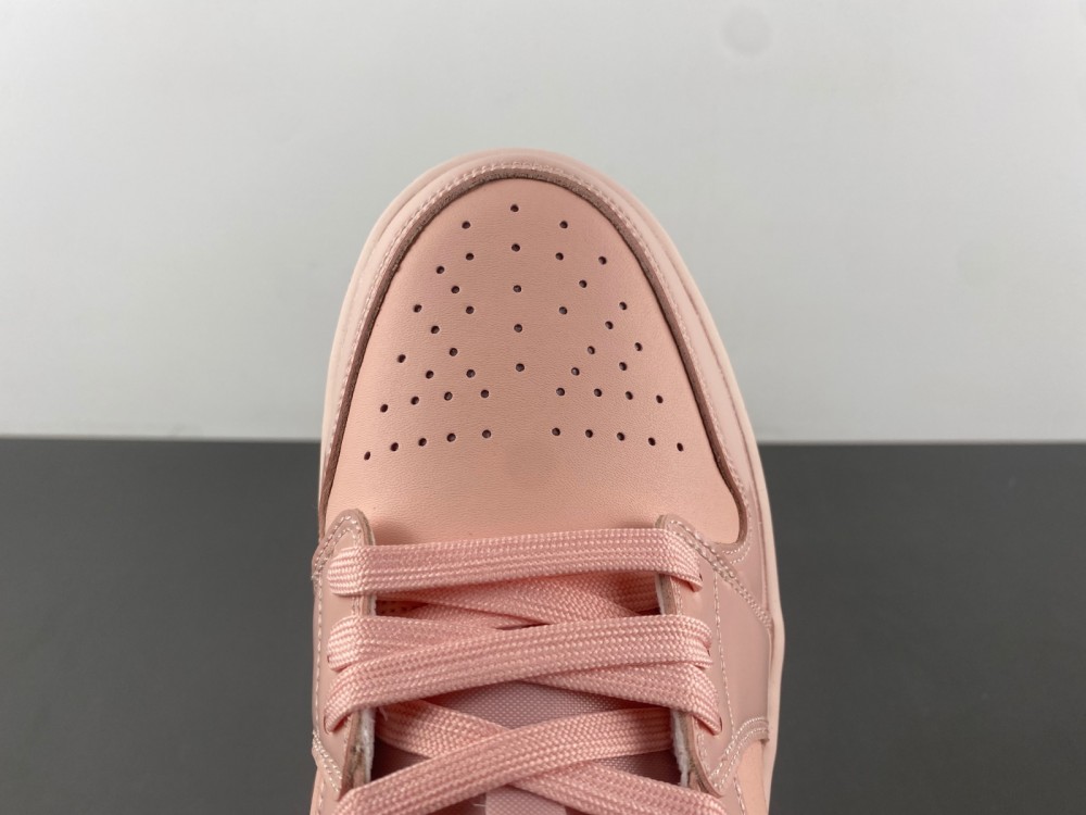 Air Jordan 1 Retro Low