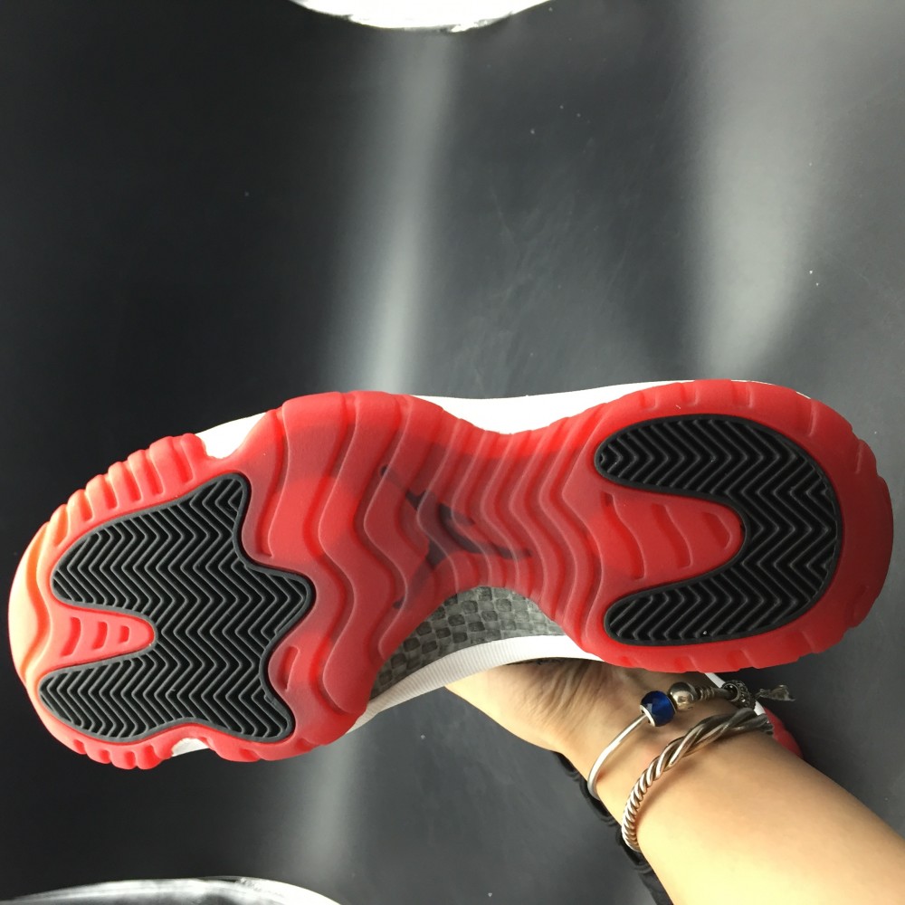 Air Jordan11 378037-010