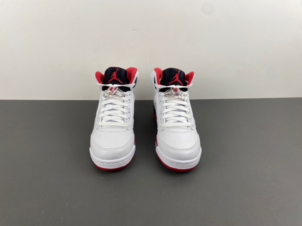 Air Jordan 5 “Fire Red Black Tongue”GS HQ7980-101
